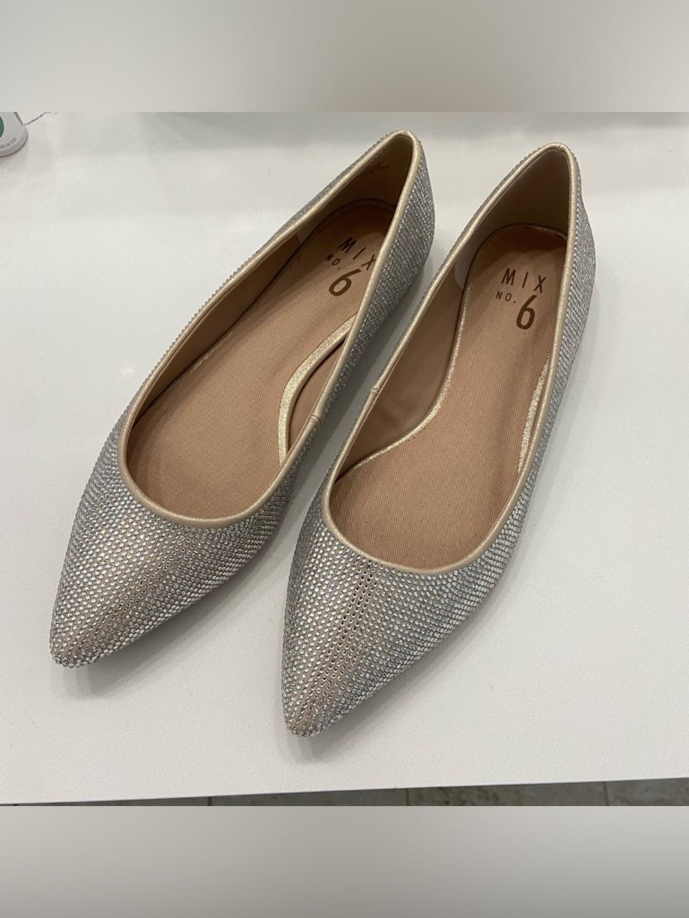 MIX NO. 6 NWOT Silver Rhinestone Pointed Flats 6.5
